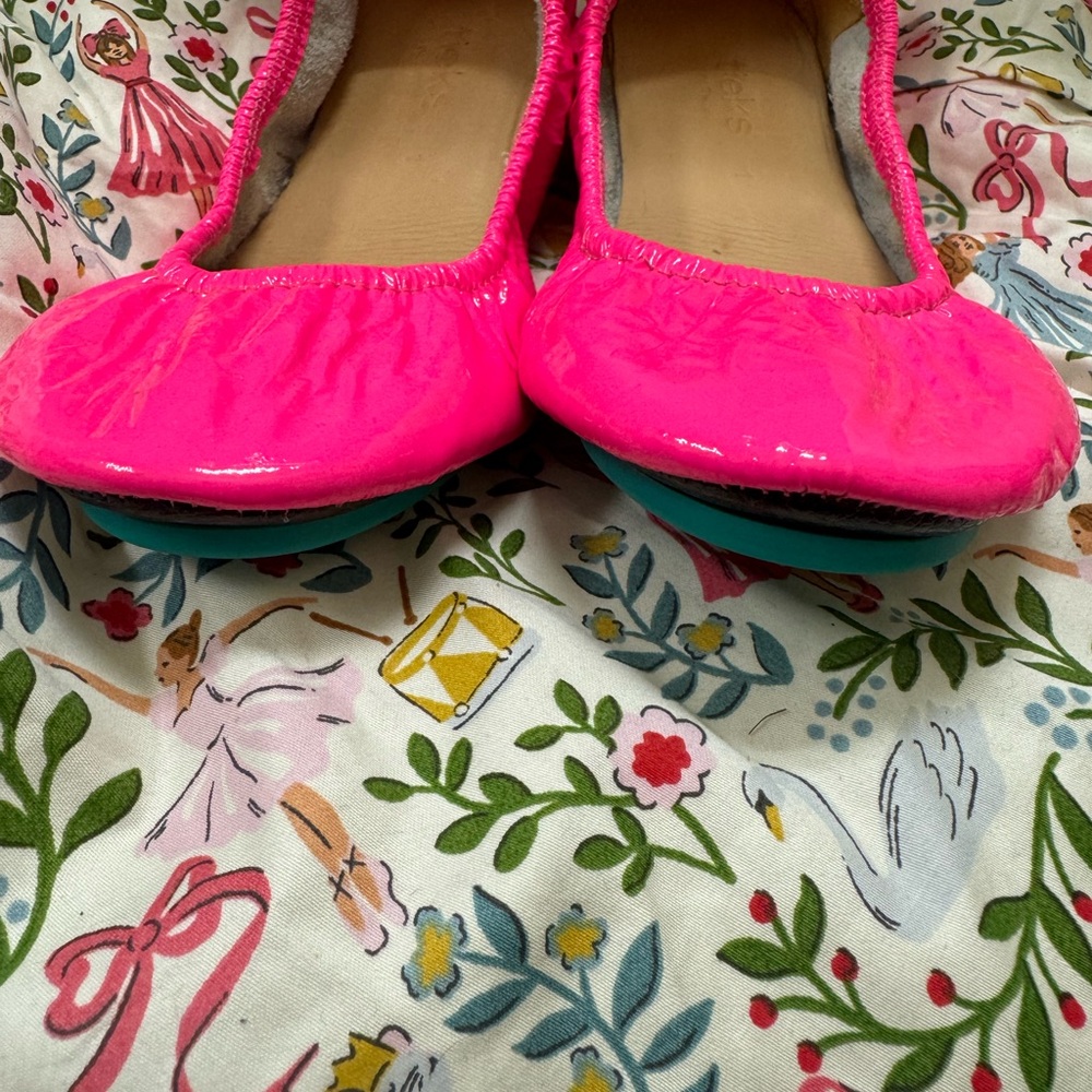 Little miss tieks in pop pink - Picture 2 of 5